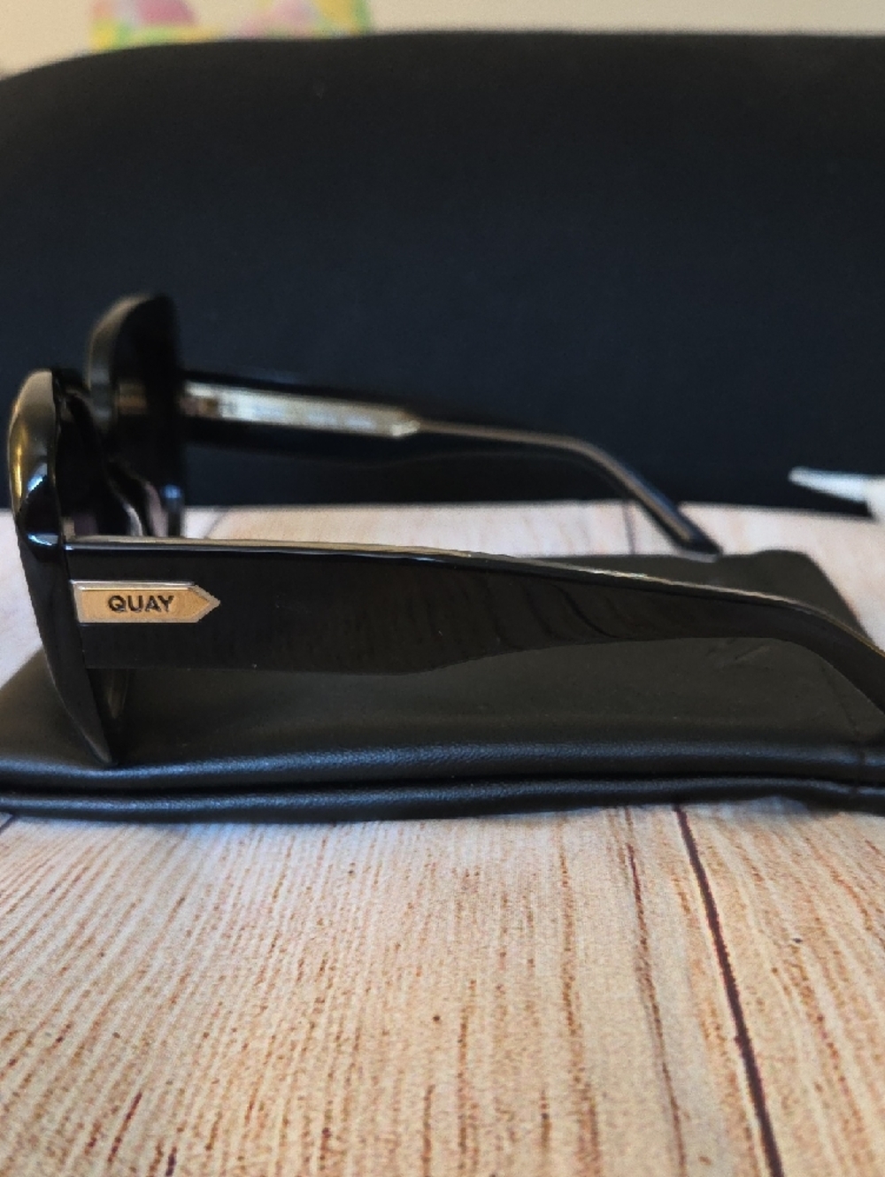 Quay Full Glam Sunglasses - Picture 3 of 4